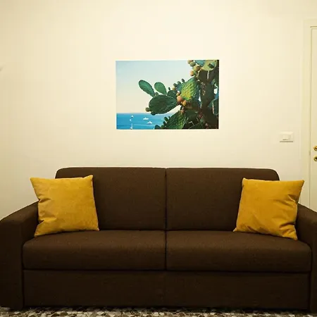 Fuer 4 Personen Ca 75 Qm In Bari, Adriakueste Italien Ostkueste Von Apulien Apartman Bari