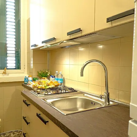 Fuer 4 Personen Ca 75 Qm In Bari, Adriakueste Italien Ostkueste Von Apulien * Bari
